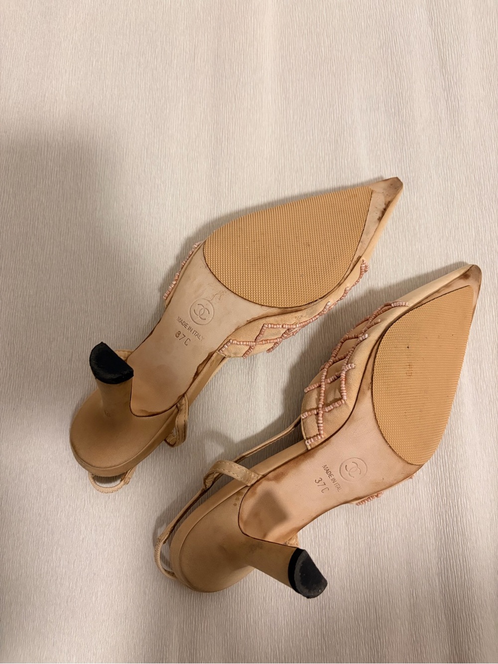 CHANEL Nude Pink Quilted Slingback Satin Pointed-Toe Heels EU-37C, US-6.5-7 - Picture 4 of 7
